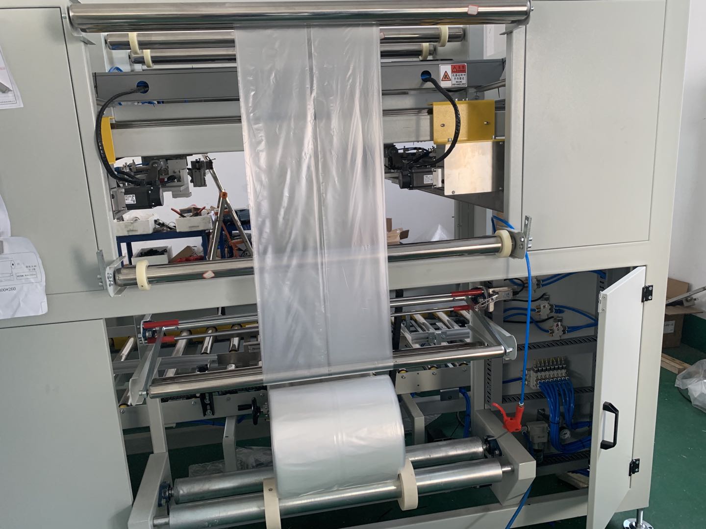 M型套管膜 拉伸套管膜 收缩套管膜 包装材料批发