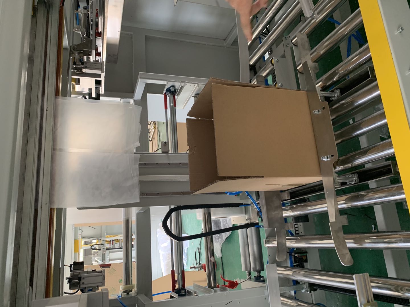 耐腐蚀套袋机-茶叶套袋机配件-全自动纸箱内套袋机